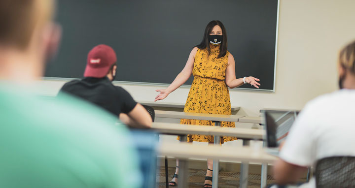 Classroom-with-masks-2020