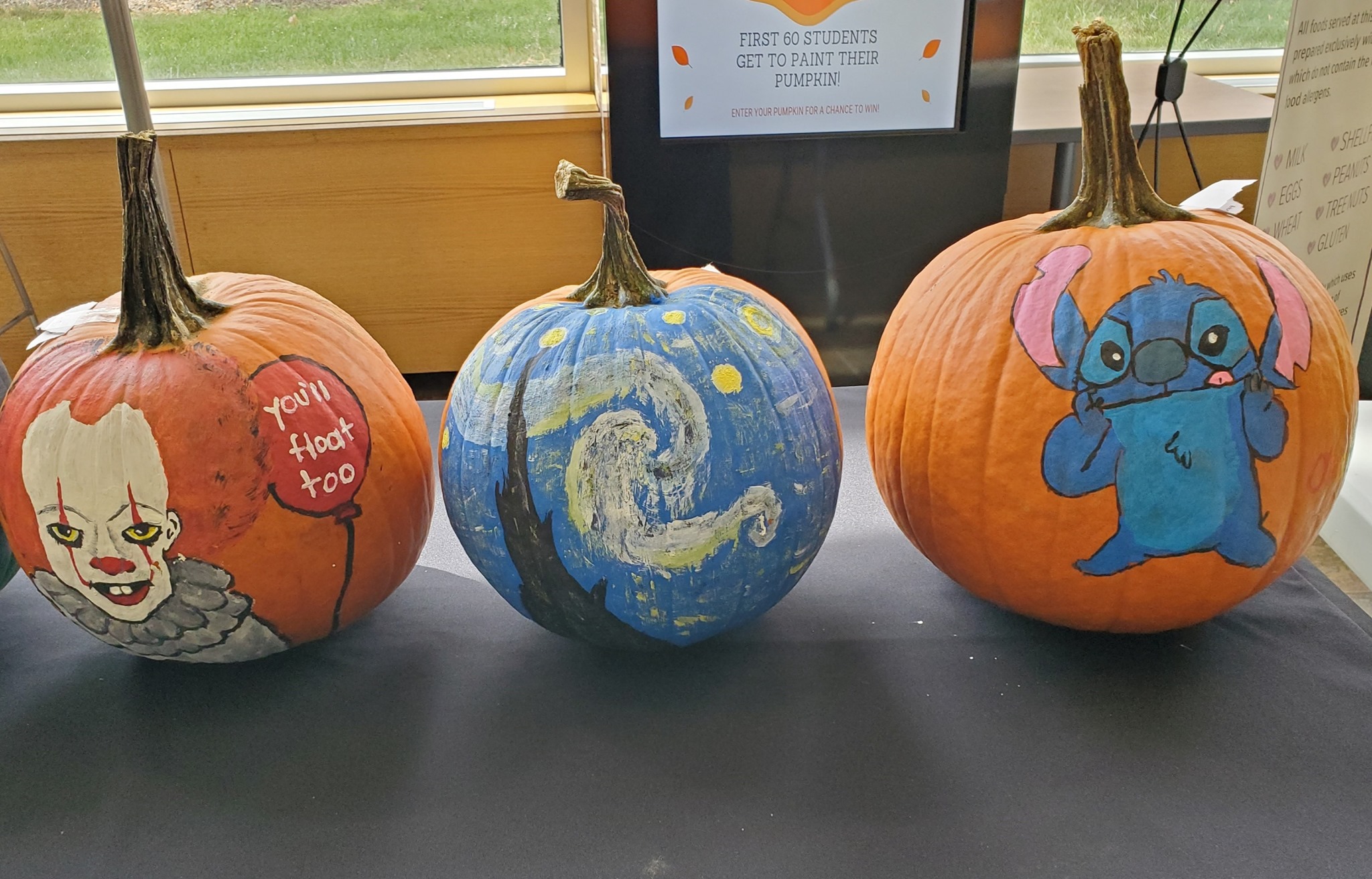 MU Dining Hosts Pumpkin Painting Contest