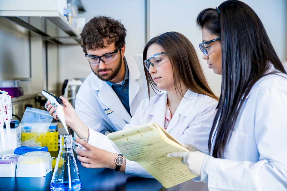 Students practice together in a photo at MU Fort Wayne Labs